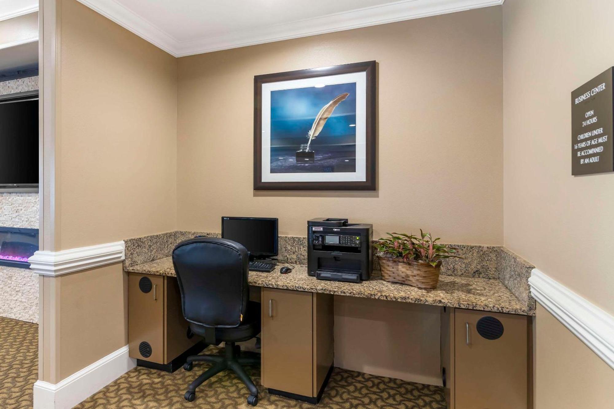 Comfort Inn & Suites Tifton Buitenkant foto
