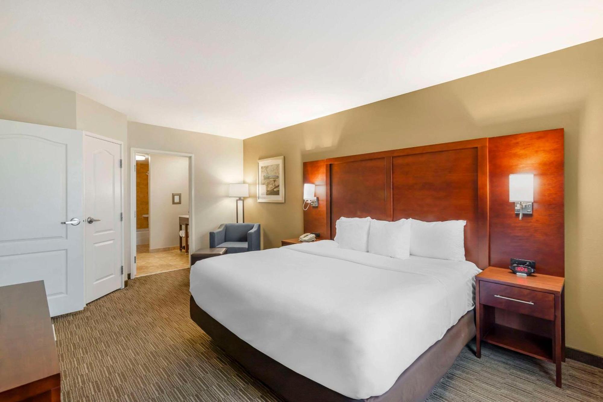 Comfort Inn & Suites Tifton Buitenkant foto