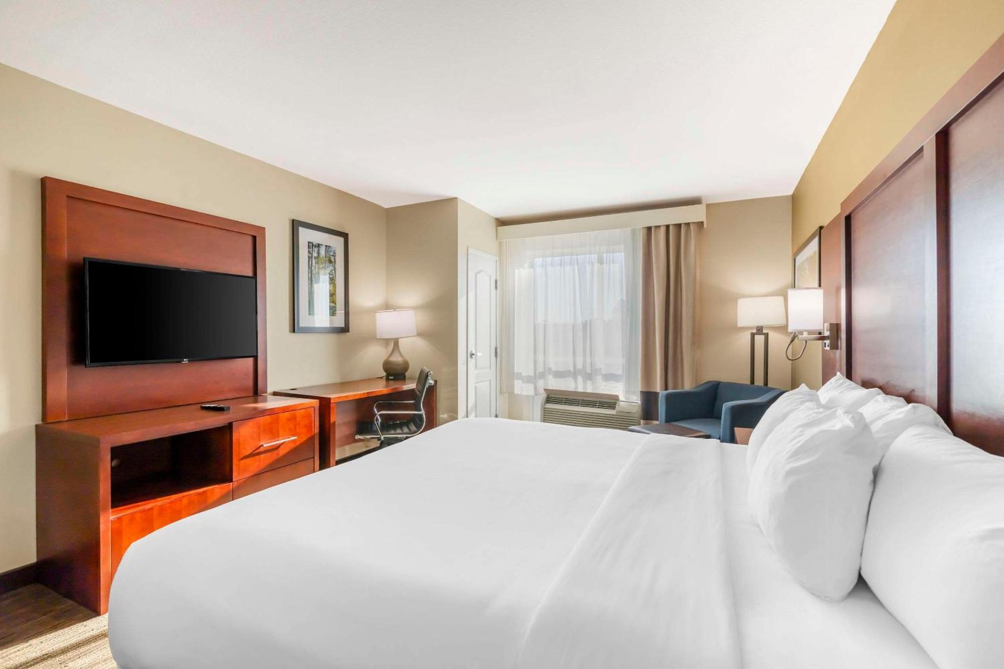 Comfort Inn & Suites Tifton Buitenkant foto